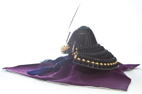 名将伊達兜平飾り　「宝雅」