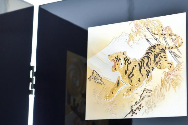 名将伊達兜平飾り　「宝雅」